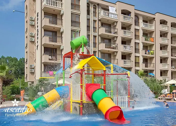 Cascadas Family ResortГотель